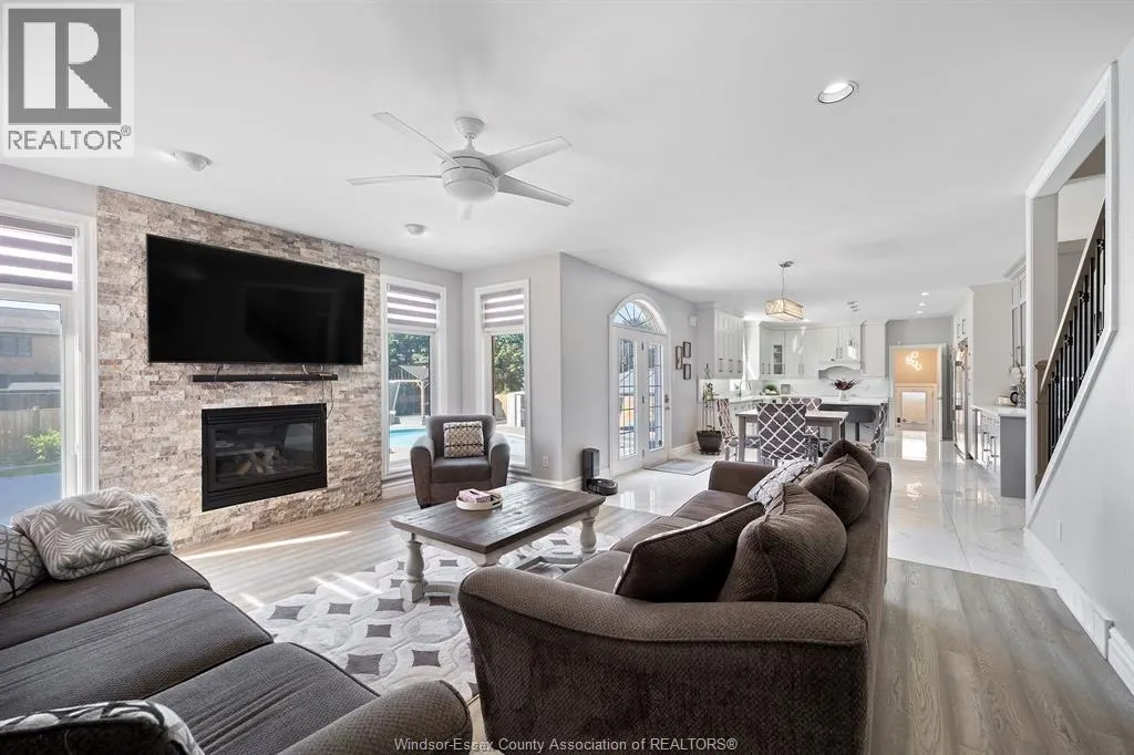 449 CHAMBERS DRIVE