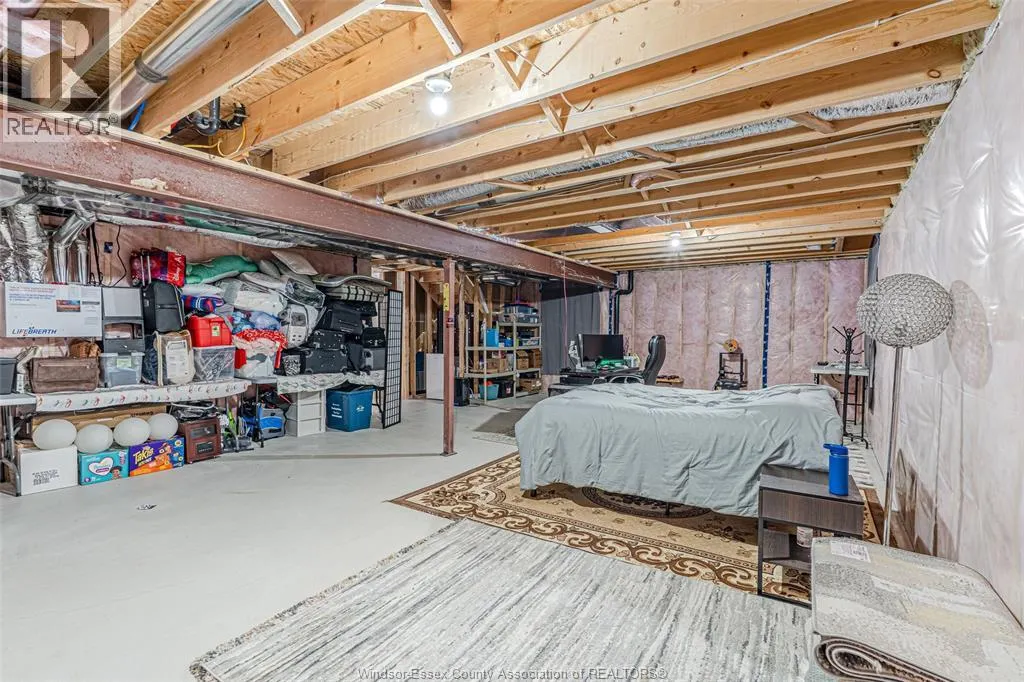 133 CHURCHILL PARK