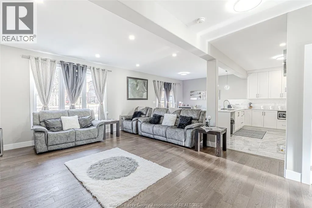 133 CHURCHILL PARK