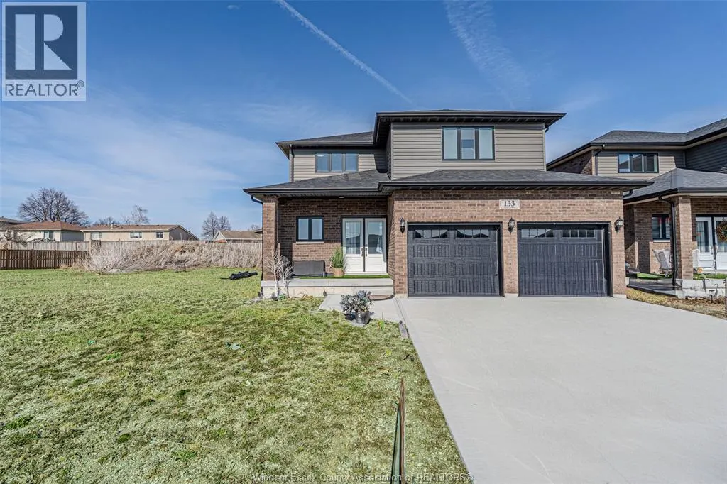 133 CHURCHILL PARK