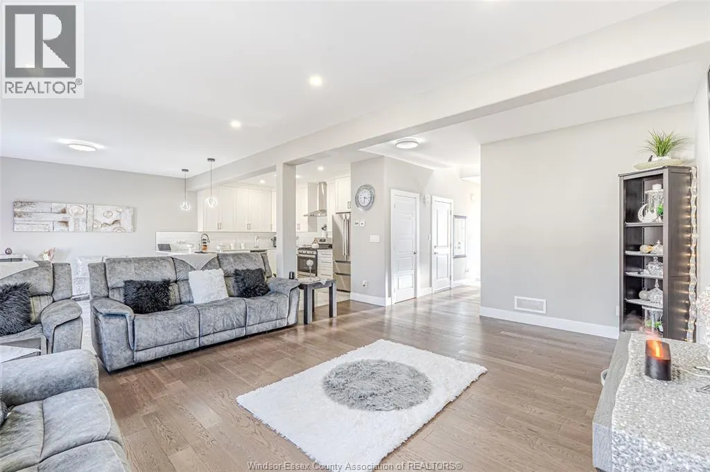 133 CHURCHILL PARK
