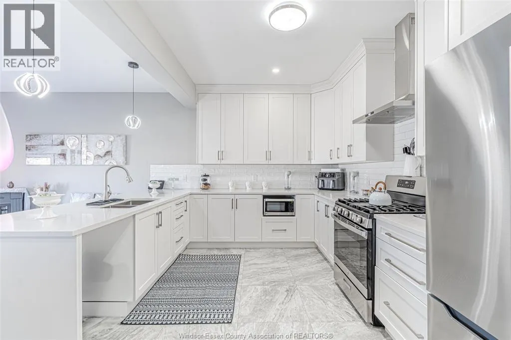 133 CHURCHILL PARK