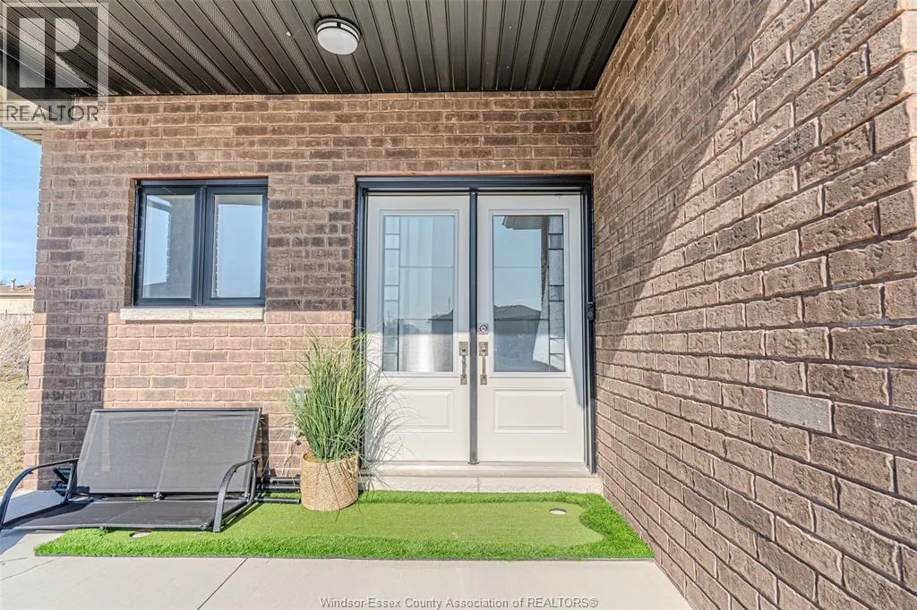 133 CHURCHILL PARK
