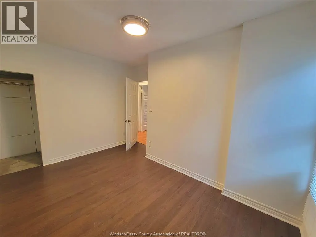 680 Caron AVENUE Unit# 2