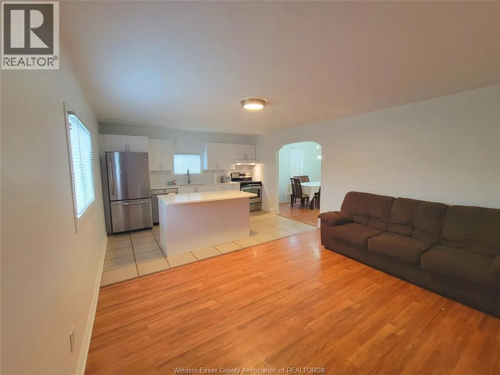 680 Caron AVENUE Unit# 2