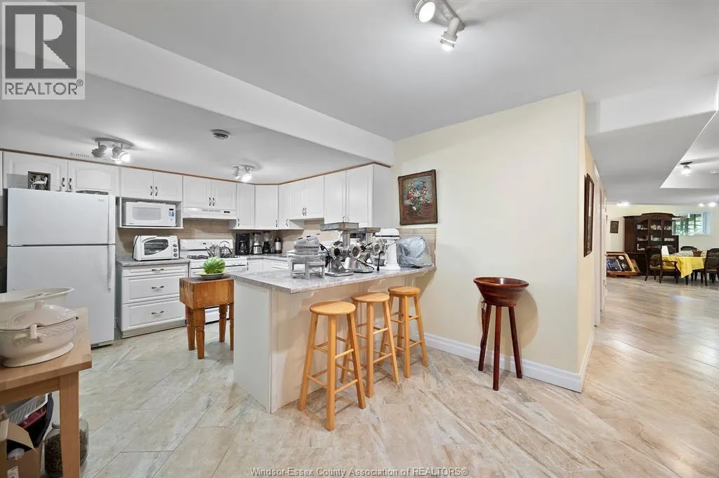 9067 FERRIS Sideroad