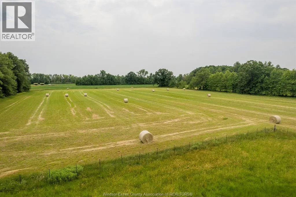 9067 FERRIS Sideroad