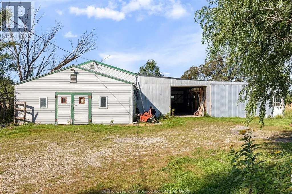 9067 FERRIS Sideroad