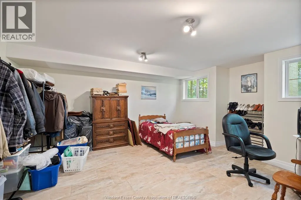 9067 FERRIS Sideroad