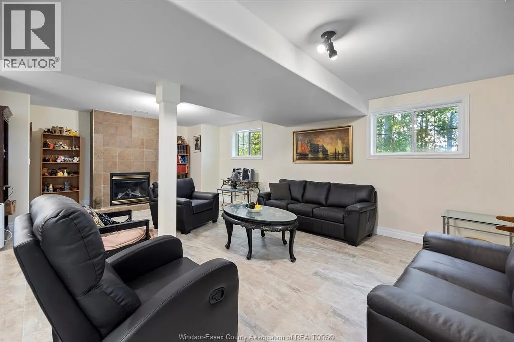 9067 FERRIS Sideroad