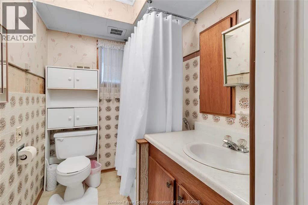 1051 REEDMERE ROAD