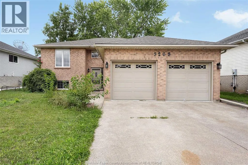 3268 ROBINET ROAD