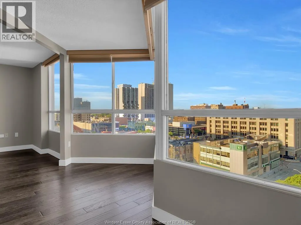 75 RIVERSIDE DRIVE East Unit# 1210