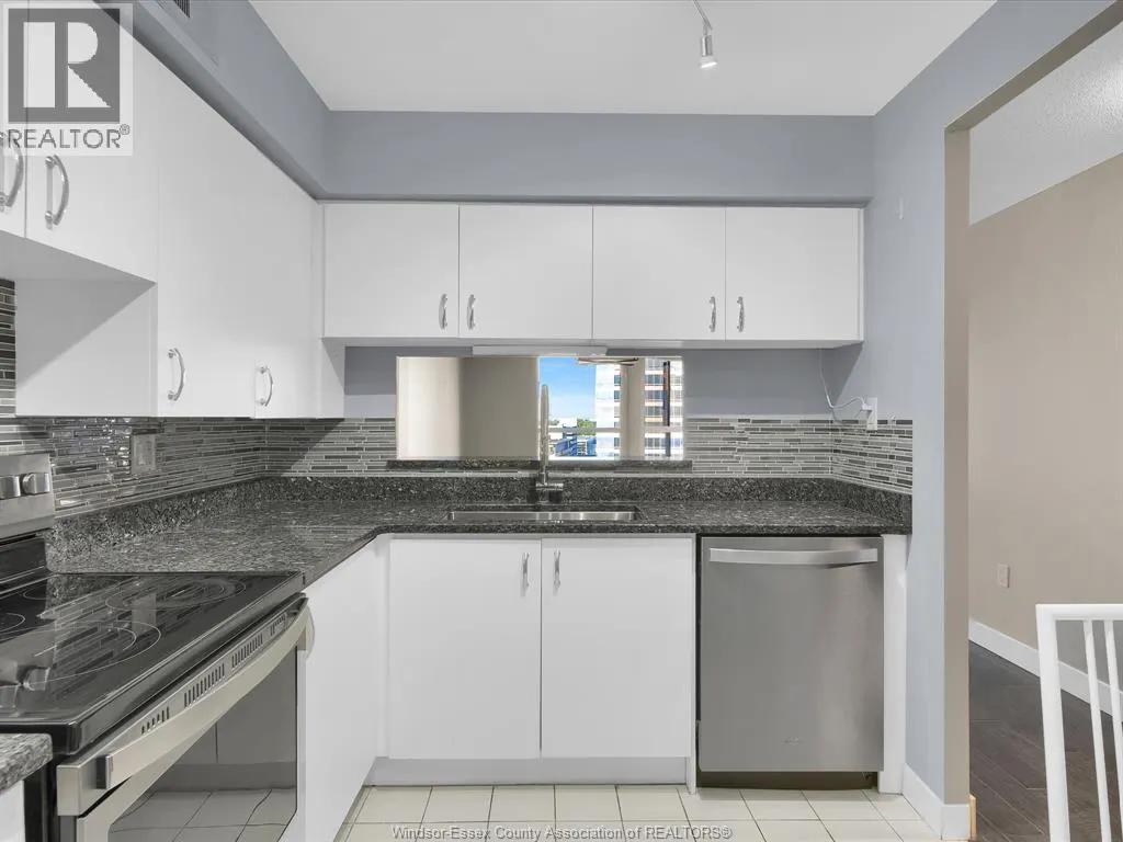 75 RIVERSIDE DRIVE East Unit# 1210