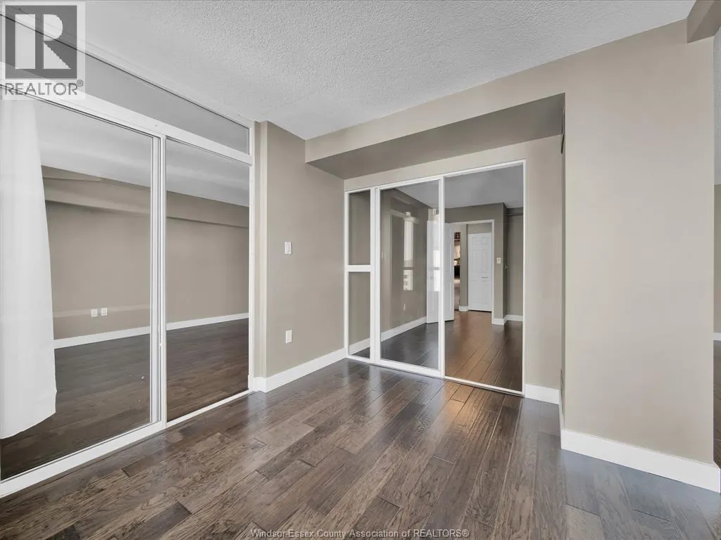 75 RIVERSIDE DRIVE East Unit# 1210
