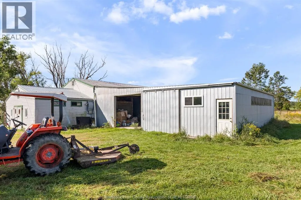 9067 FERRIS Sideroad