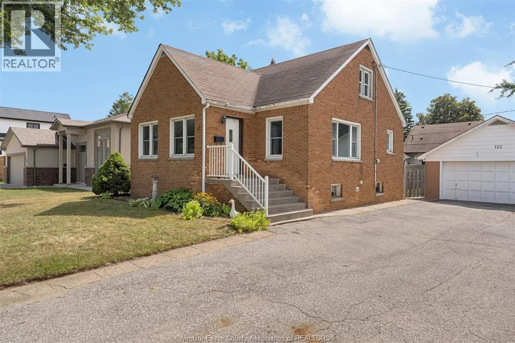122 HURON