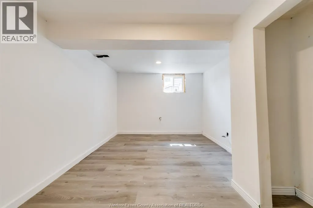 8057 RIVERSIDE DRIVE East Unit# LOWER