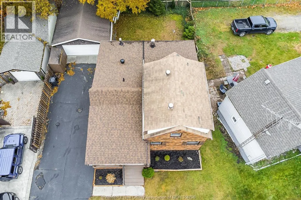 8057 RIVERSIDE DRIVE East Unit# LOWER