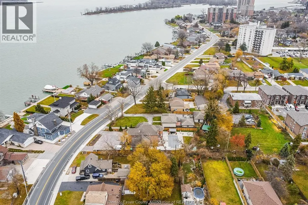 8057 RIVERSIDE DRIVE East Unit# LOWER