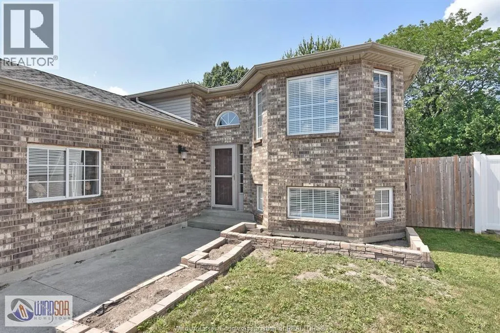 243 GAMMON CRESCENT