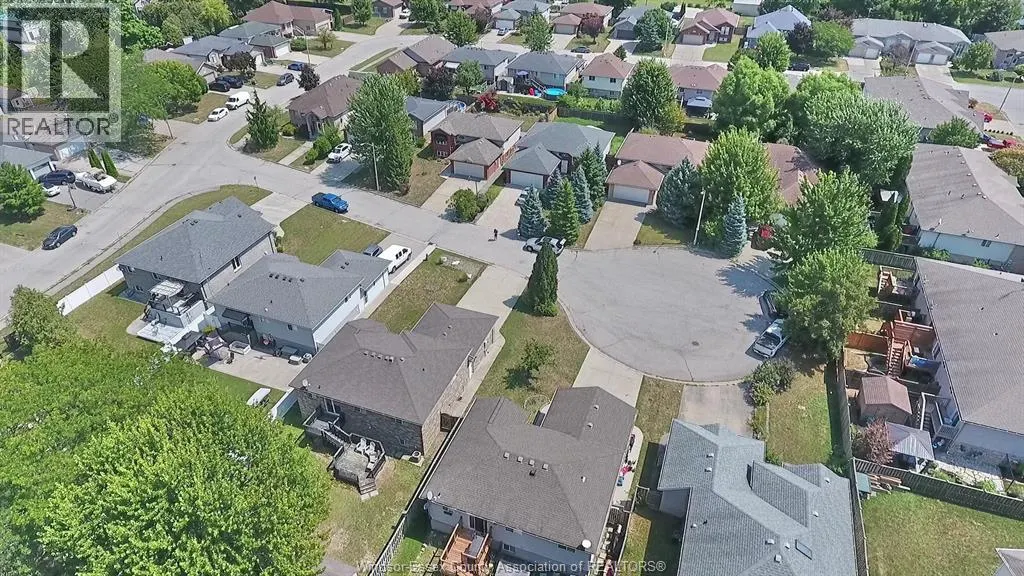 243 GAMMON CRESCENT