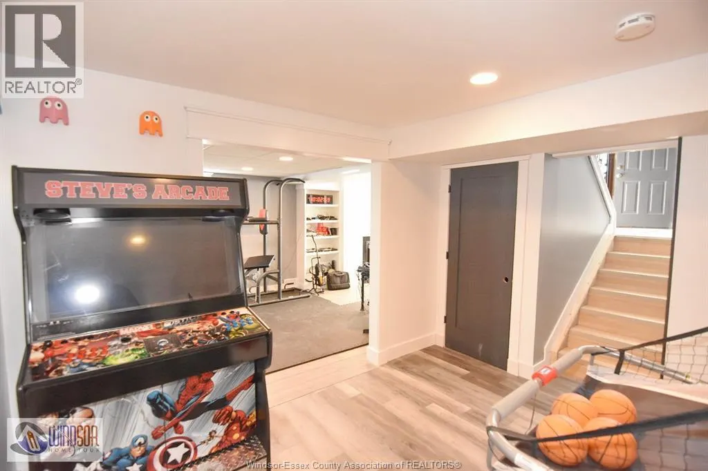 243 GAMMON CRESCENT