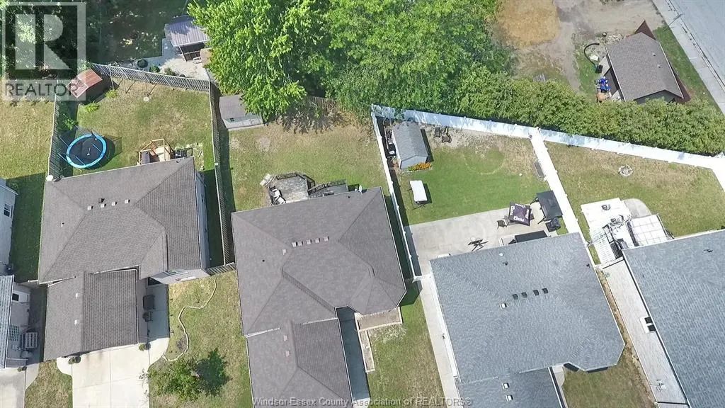243 GAMMON CRESCENT