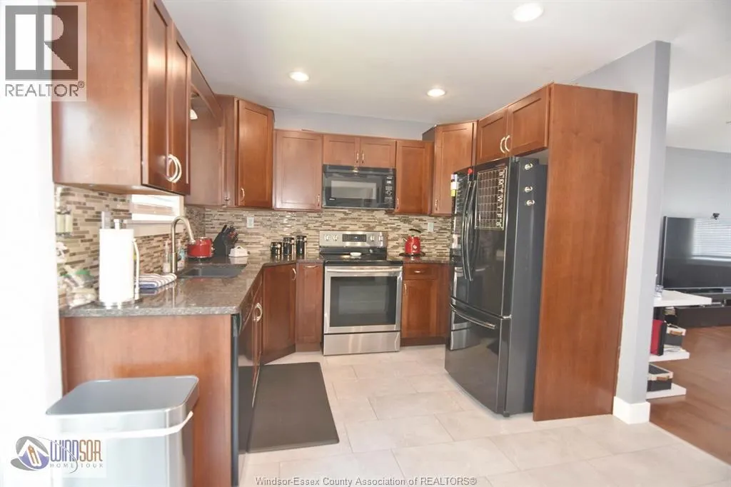 243 GAMMON CRESCENT