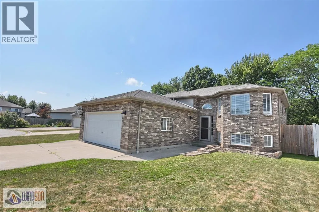 243 GAMMON CRESCENT