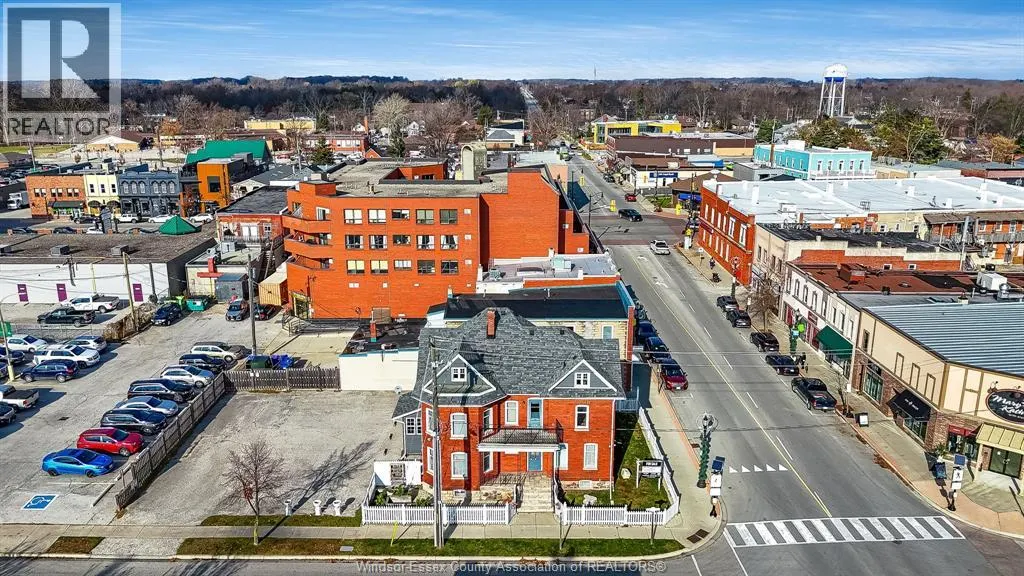 20 Division STREET South
