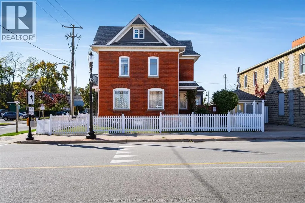 20 Division STREET South