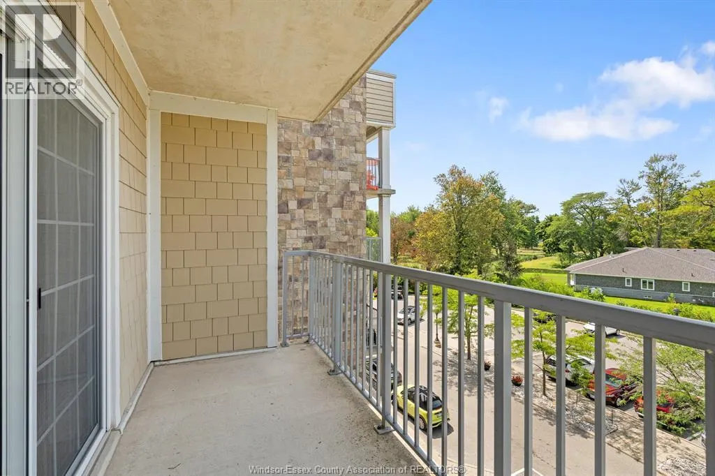 34 Boblo Island BOULEVARD