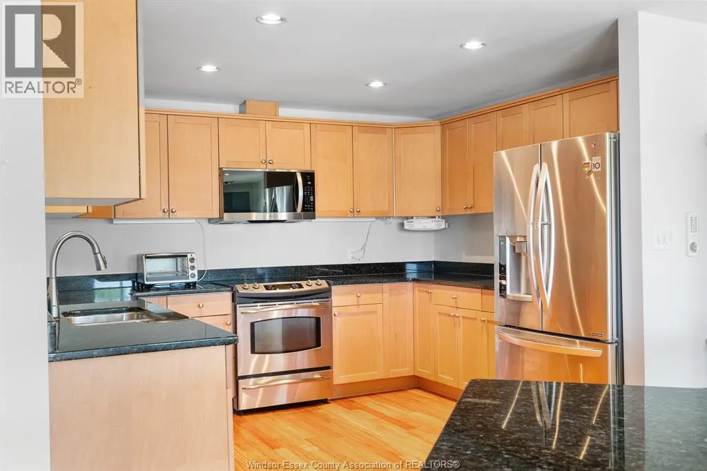 34 Boblo Island BOULEVARD Unit# 407