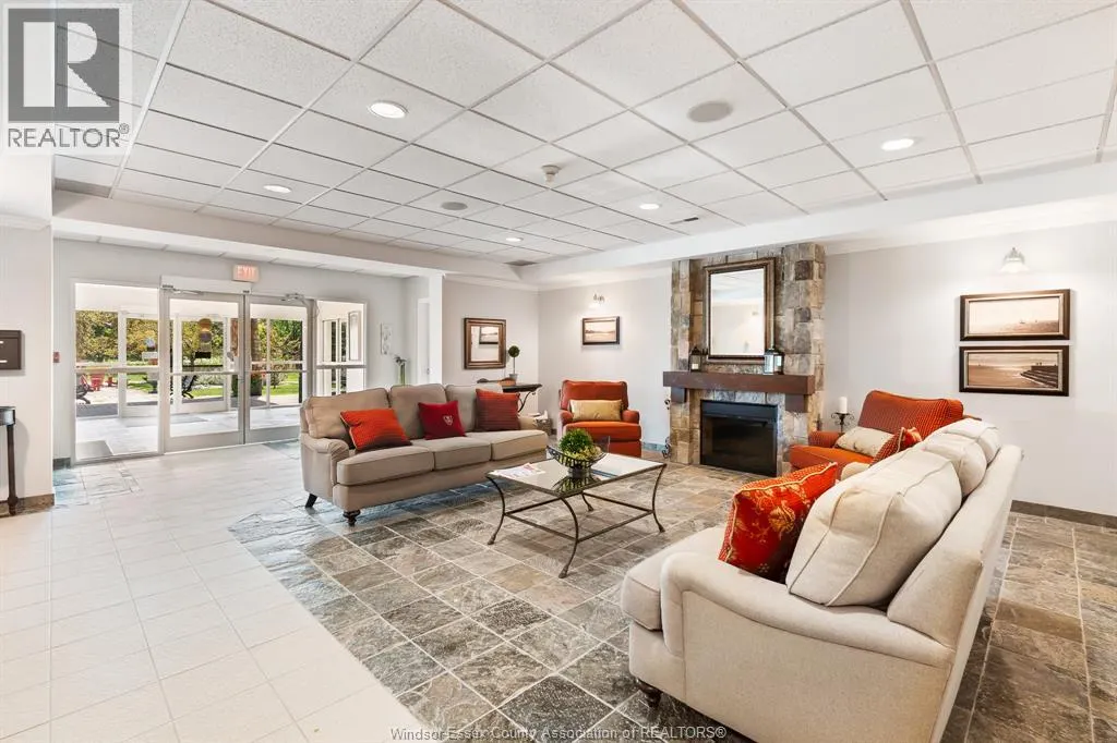 34 Boblo Island BOULEVARD Unit# 407
