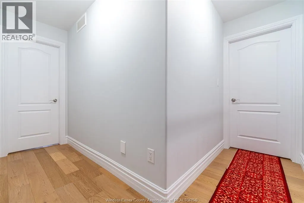 44 PEACHTREE LANE