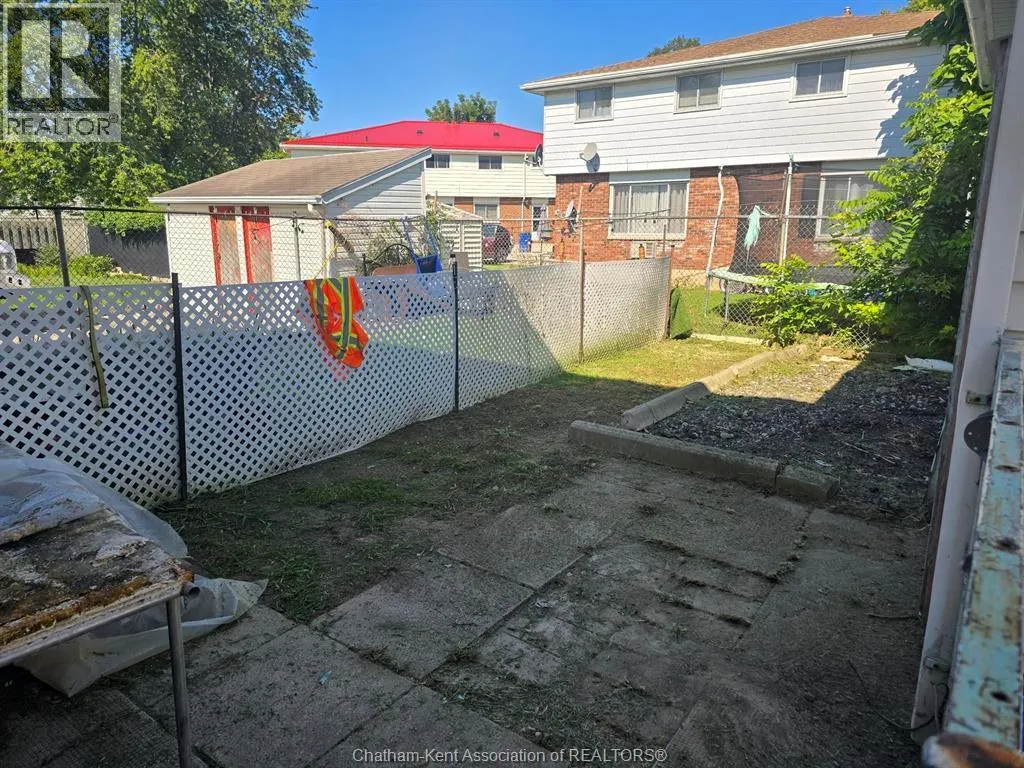 159 McNaughton AVENUE West