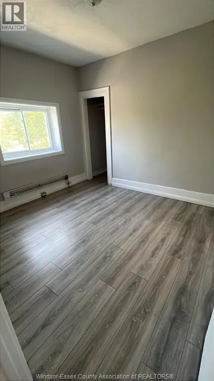 900-904 ELSMERE AVENUE Unit# 902