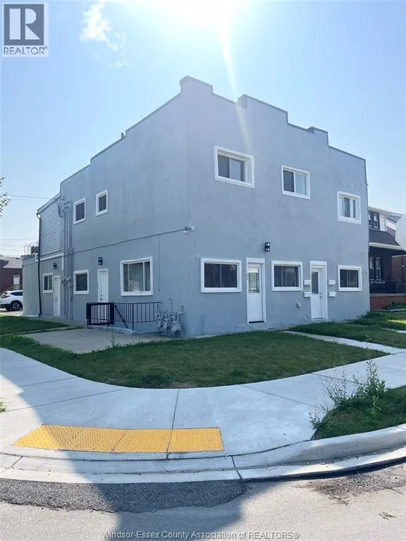 900-904 ELSMERE AVENUE Unit# 902
