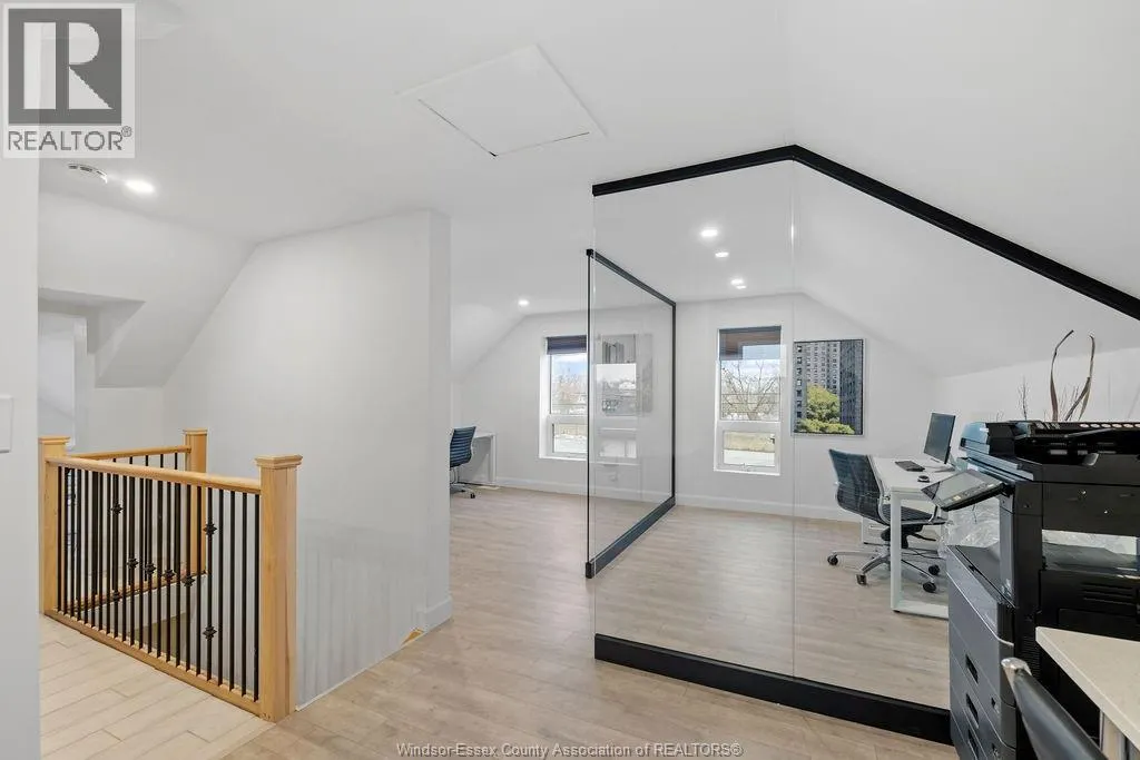 12357 TECUMSEH ROAD East Unit# UPPER