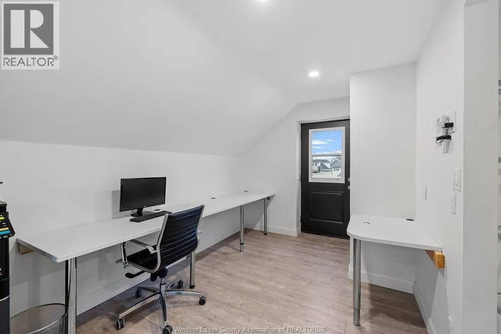 12357 TECUMSEH ROAD East Unit# UPPER