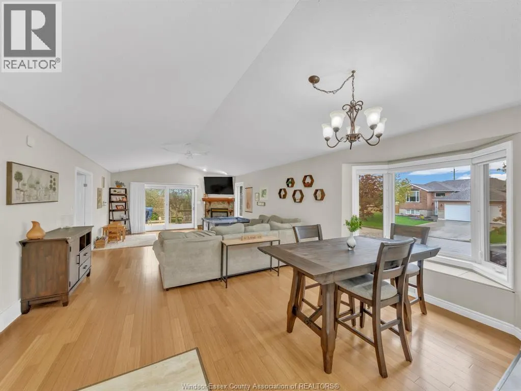 51 SANTOS DRIVE