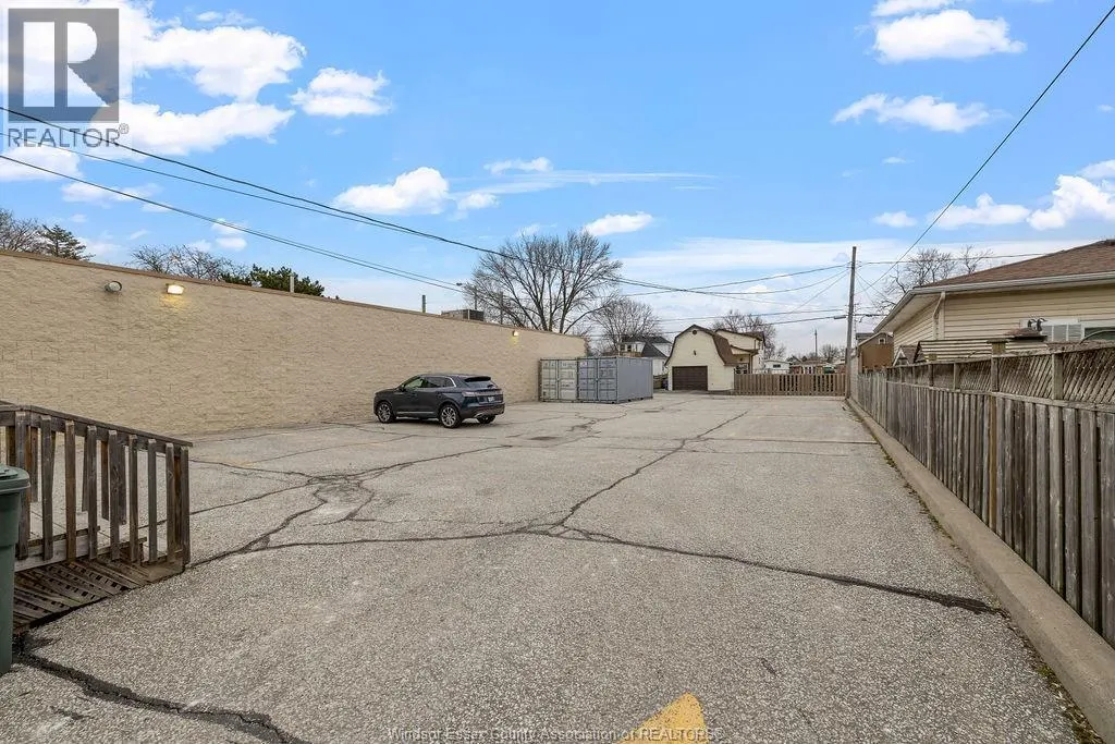 12357 TECUMSEH ROAD East Unit# LOWER