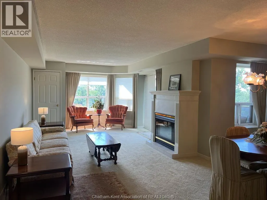 10 Van Allen AVENUE Unit# 702
