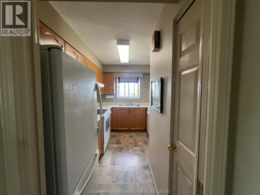 10 Van Allen AVENUE Unit# 702