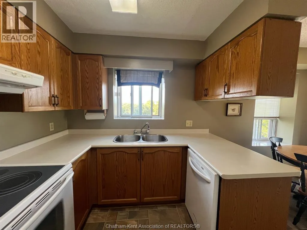 10 Van Allen AVENUE Unit# 702