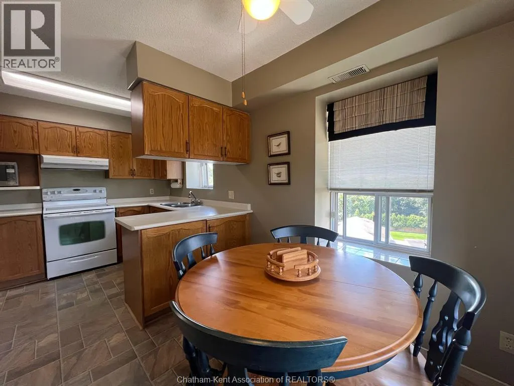 10 Van Allen AVENUE Unit# 702