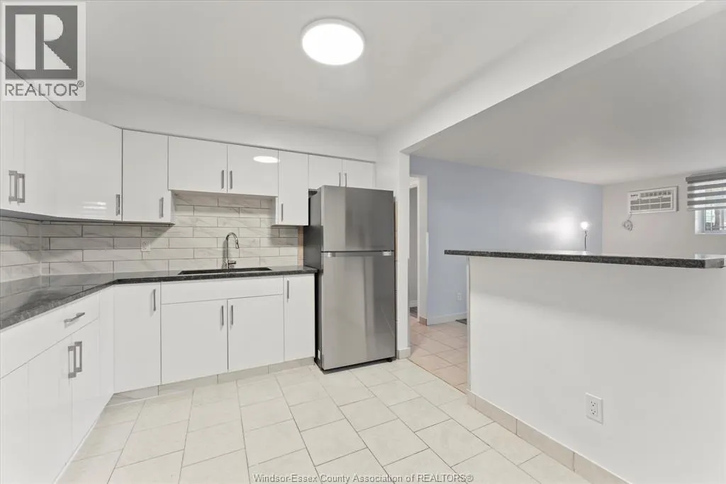 1160 HOWARD Unit# 102