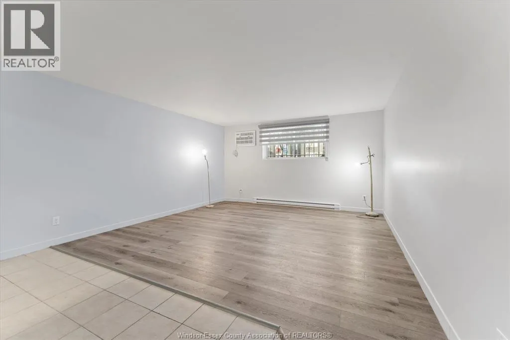 1160 HOWARD Unit# 102