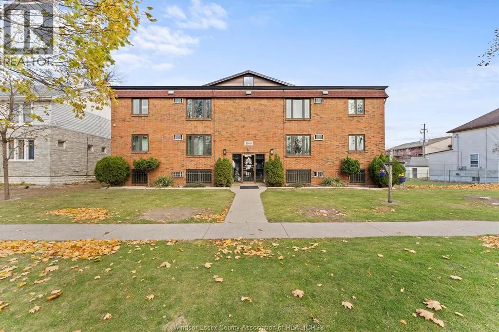 1160 HOWARD Unit# 102